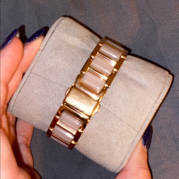 Women’s Michael kohrs rose-gold watch - Picture 8 of 12